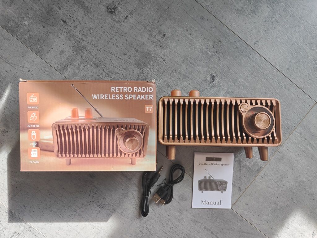 Retro głośnik bluetooth T7 z radiem FM