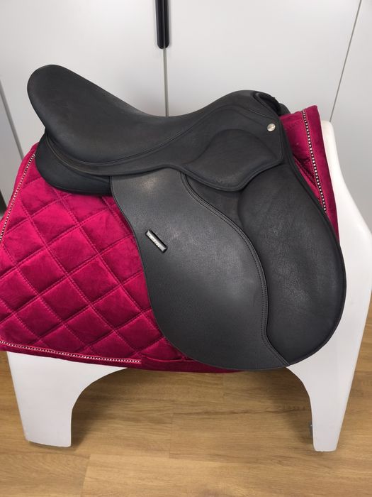 17,5 cali Wintec 2000 pro siodło wszechstronne Id.518 wełna perforac