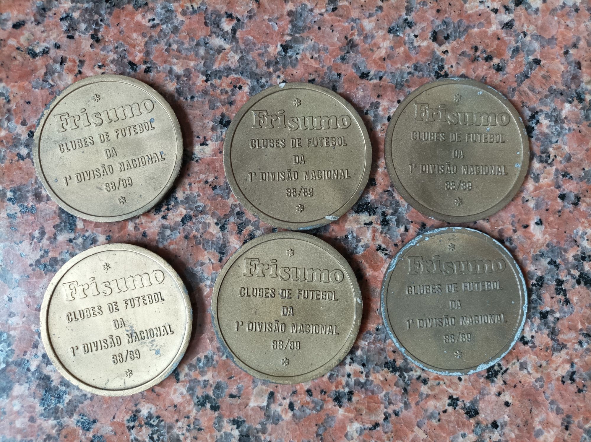 Medalhas de bronze de clubes de futebol da Frisumo