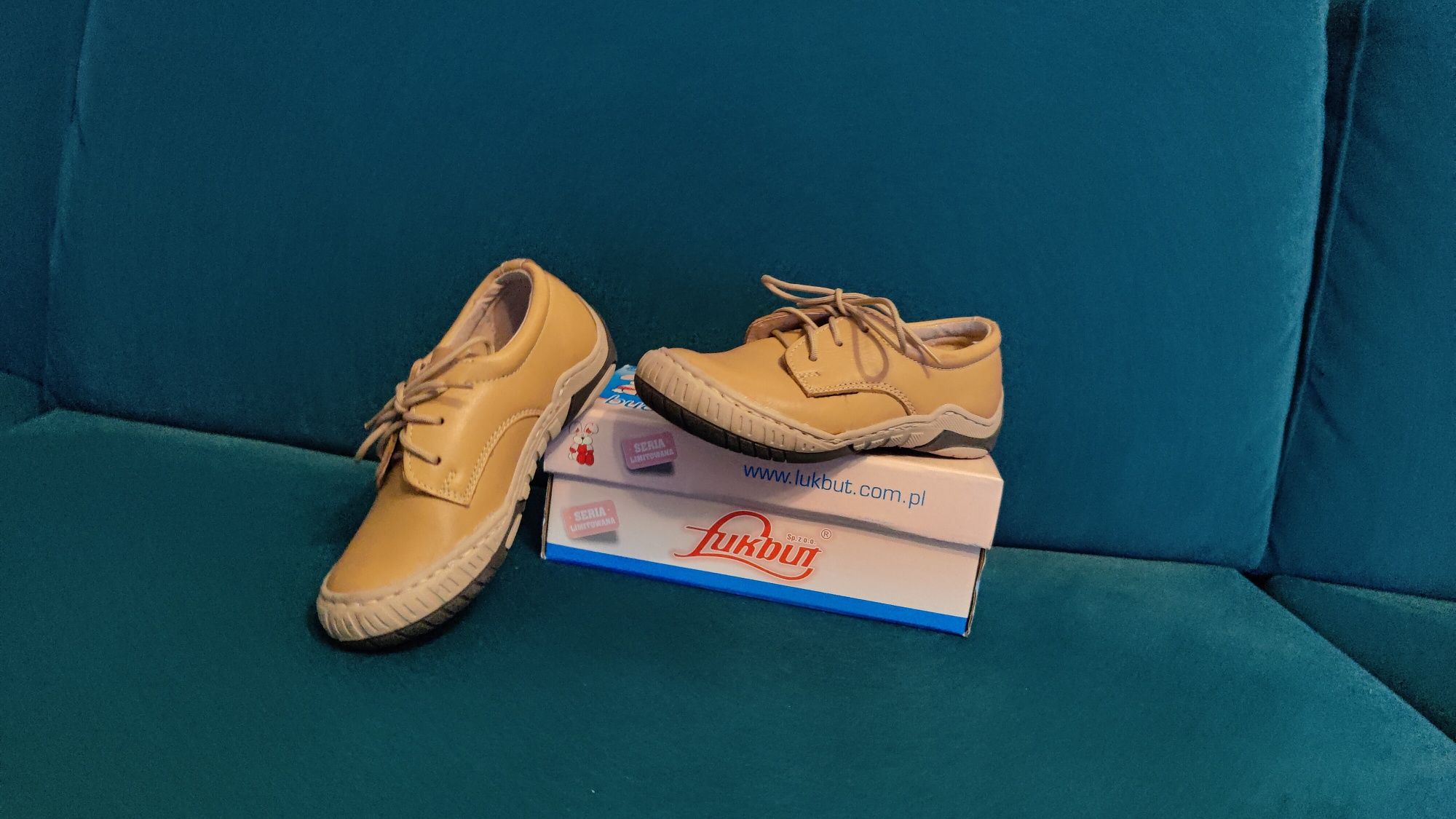 Buty półbuty chłopięce beżowe skórzane rozmiar 29