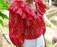 Blusa com bordados ZARA