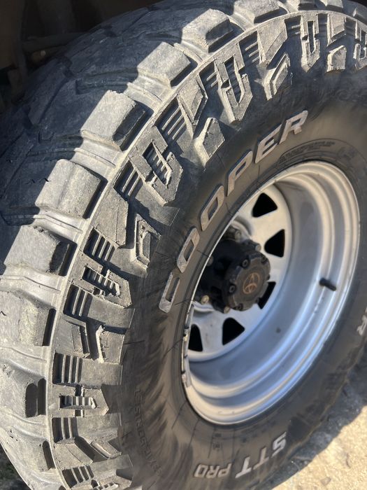 Pneus 33/12,50/15 STT PRO COOPER