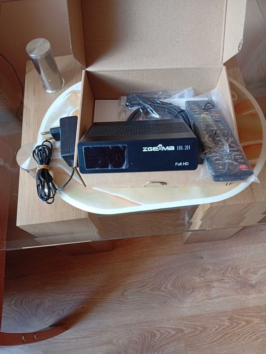 Zgemma H8.2H dekoder + karta