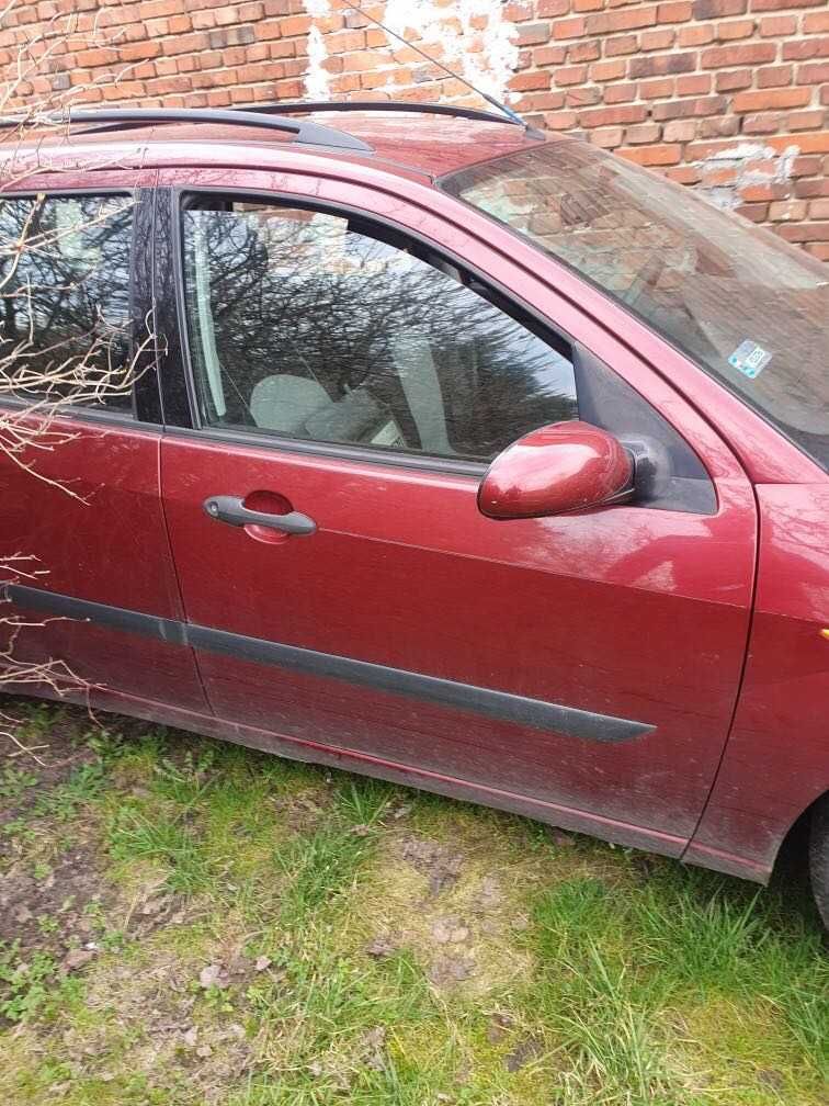 Ford Focus MK1 po lift kombi hak do przyczepy
