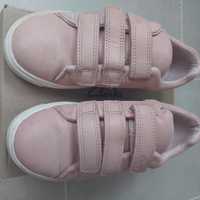 Tenis Clarks tamanho 32