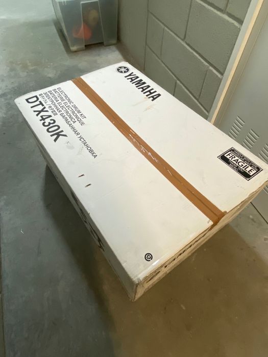Bateria Yamaha DTX 430K - OFERTA de banco e baquetas!!!