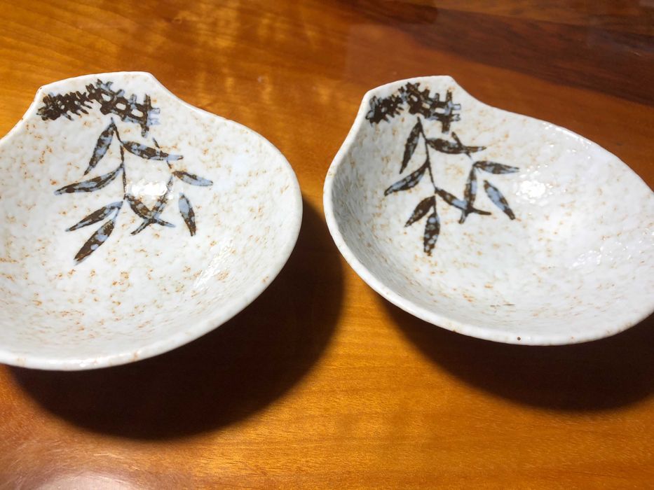 піали Японія, Китай, Корея є 6 шт.