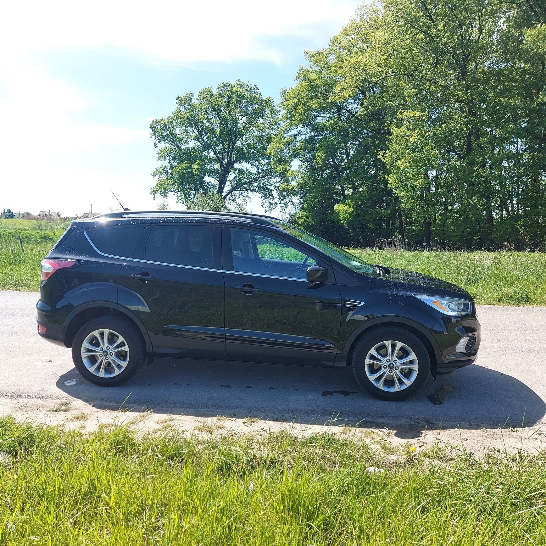 Ford Kuga Escape 1.5 benzyna automat Ledy Kamery El.Klapa