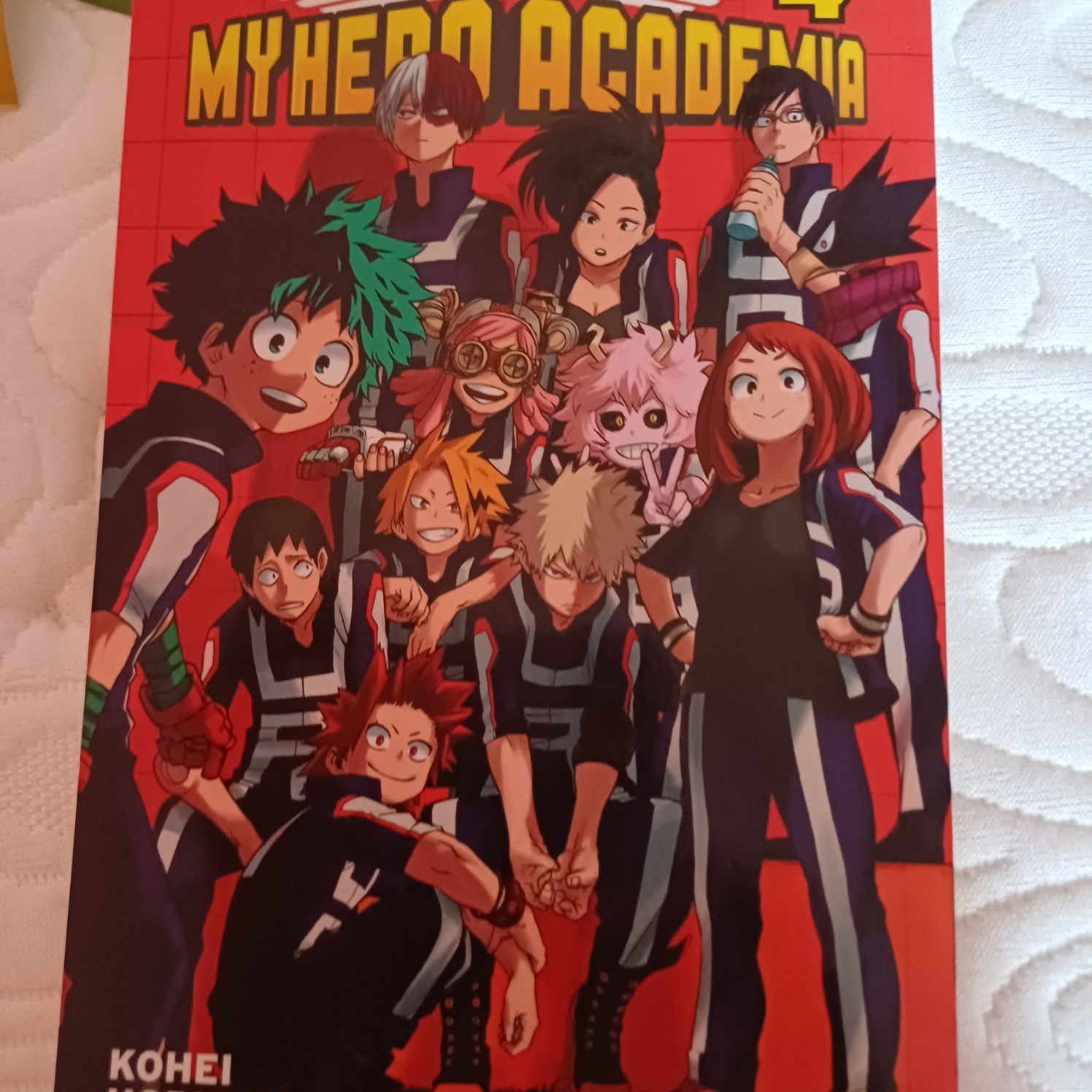 Livro My hero academia 4