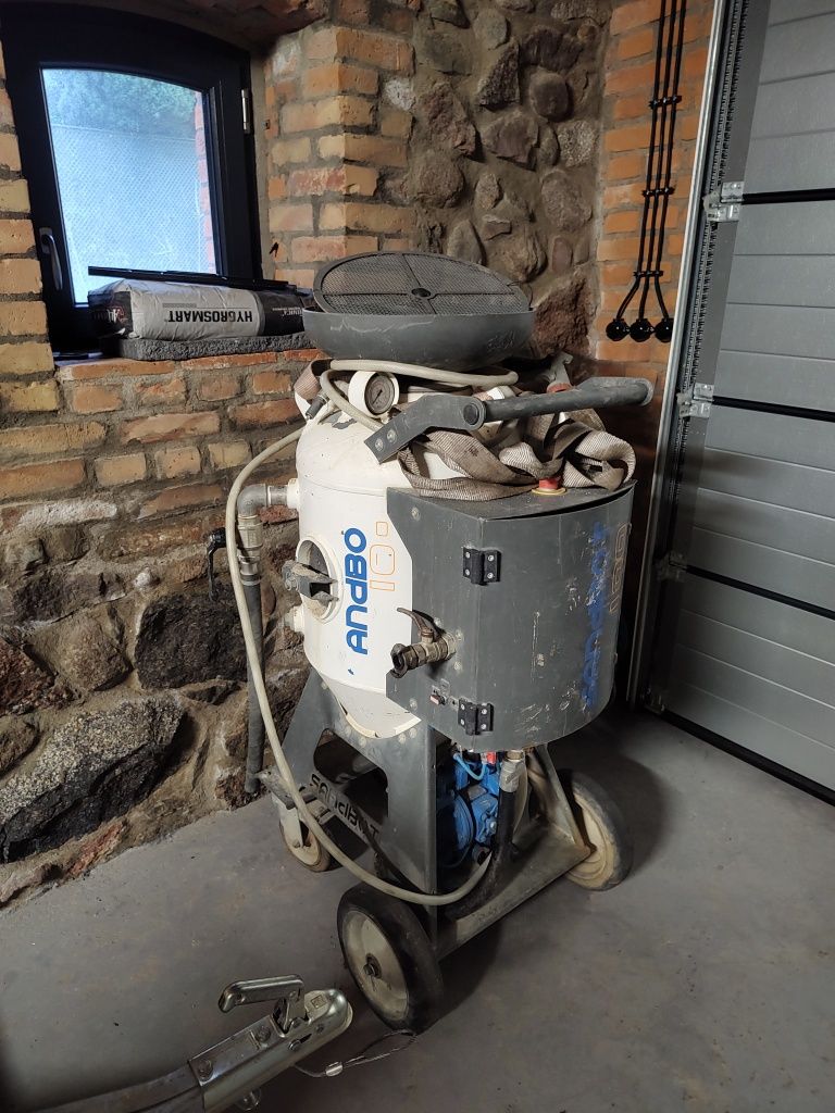Wynajem kompresora Kaeser M50 i hydro piaskarki Sandbot