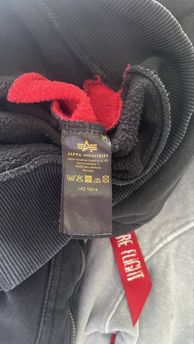 худі alpha industries з лєнтою