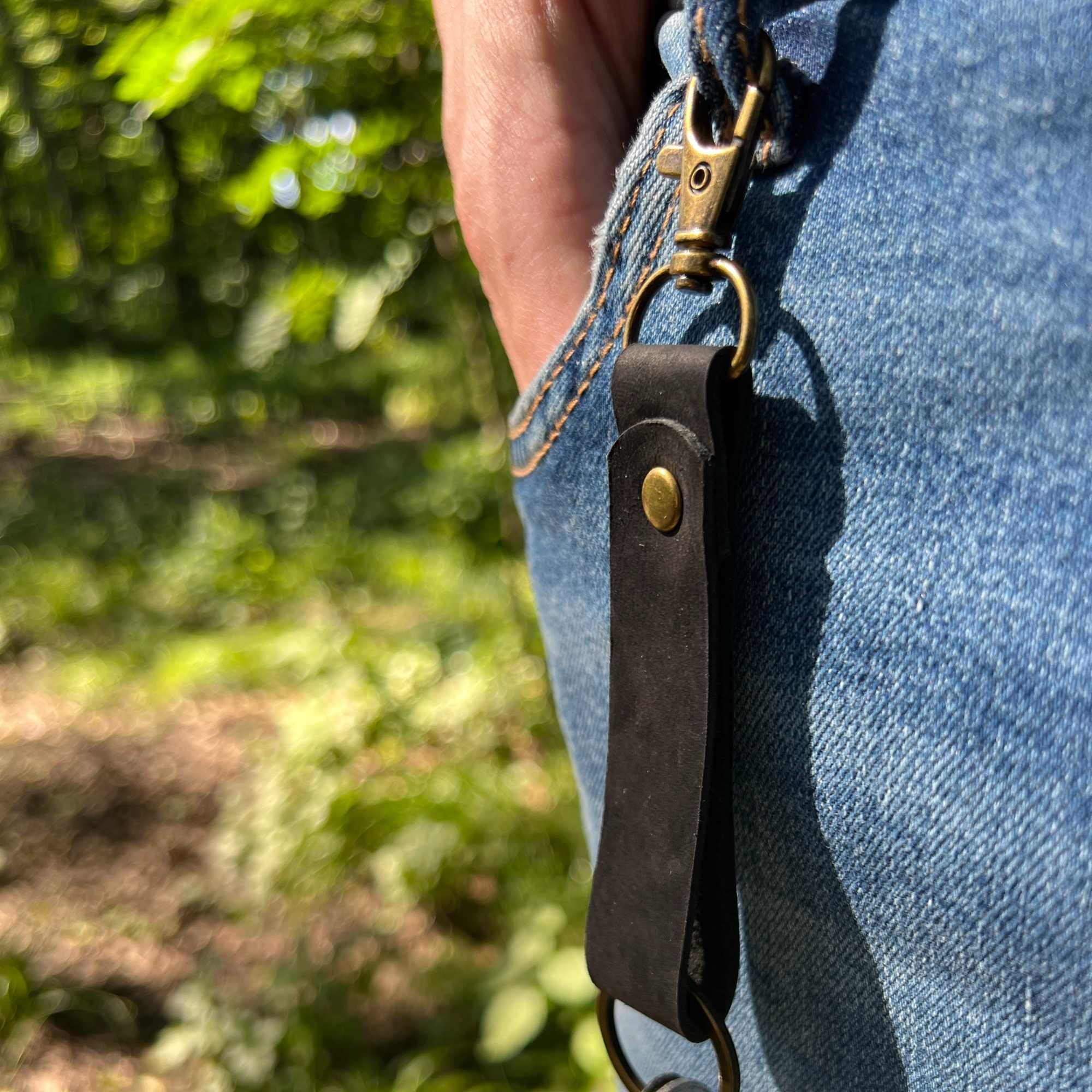 Brelok do kluczy z grawerem skórzany z imieniem handmade