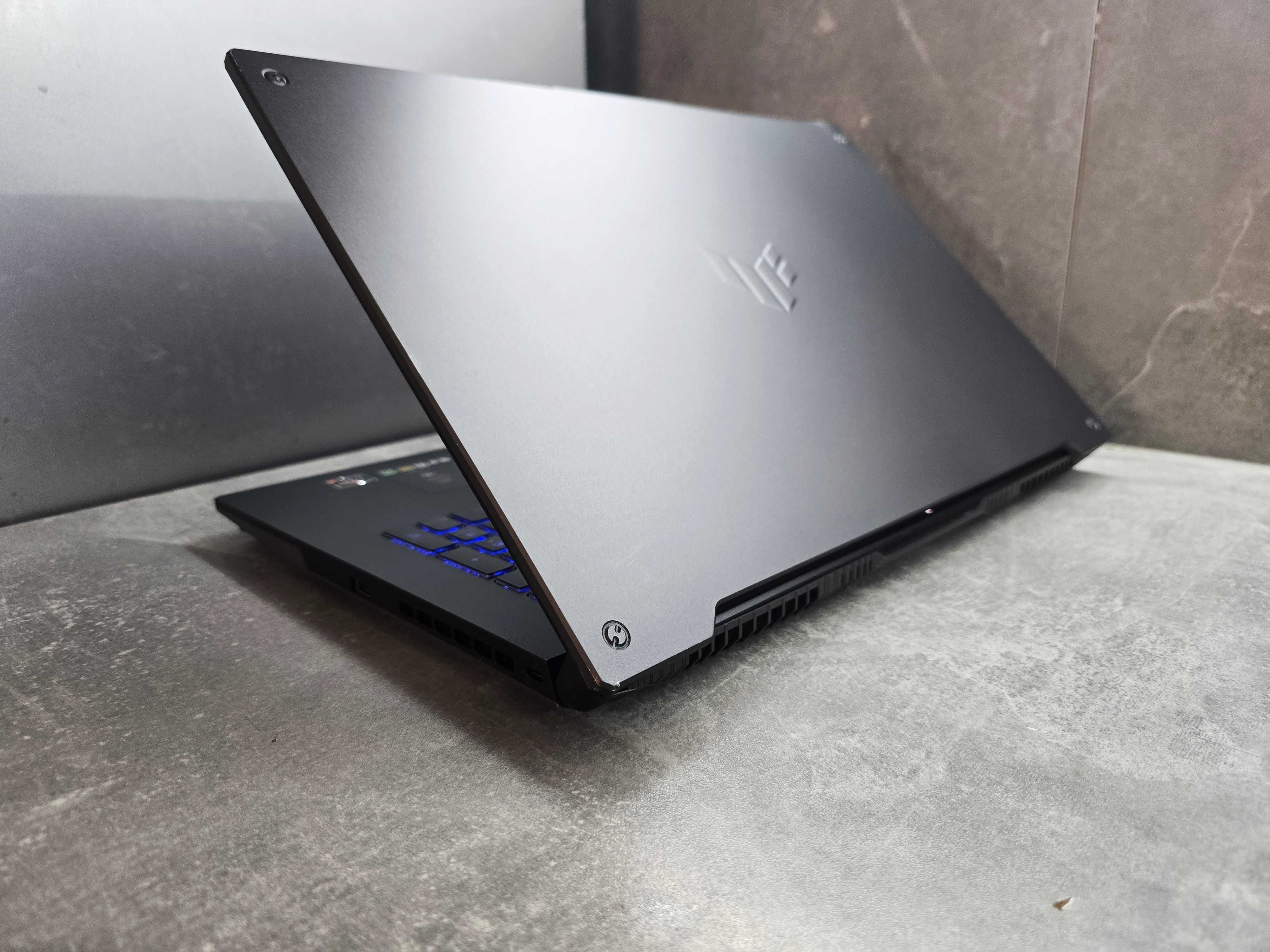 Вкушений собакою Asus TUF A17 Ryzen 7 6800H/RTX 3050ti/16Gb DDR5/512Gb