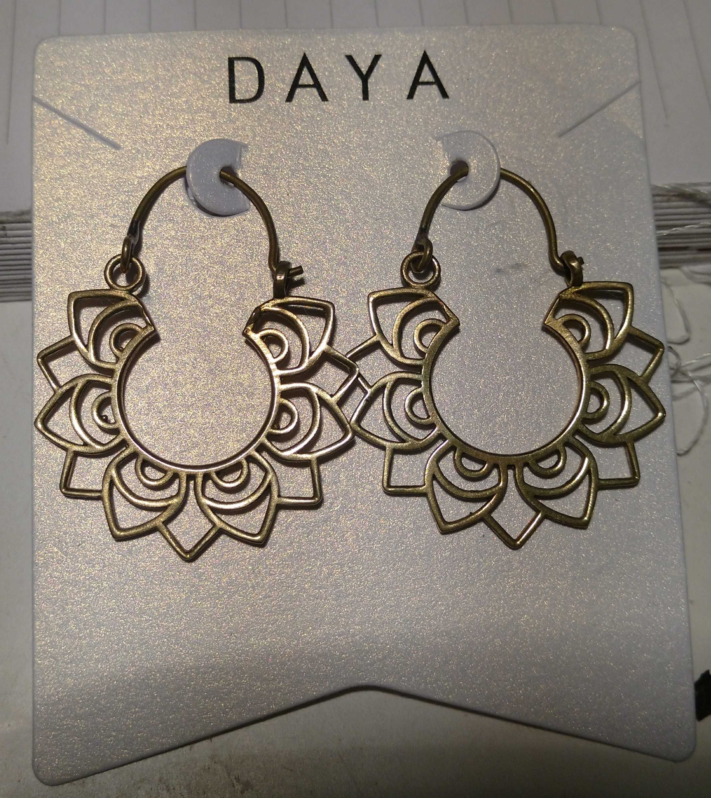 сережки  фірми Daya латунь Bombay Beauty Earrings