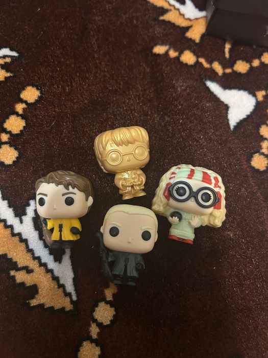 Продам фігурки з кіндеру Гаррі Поттер