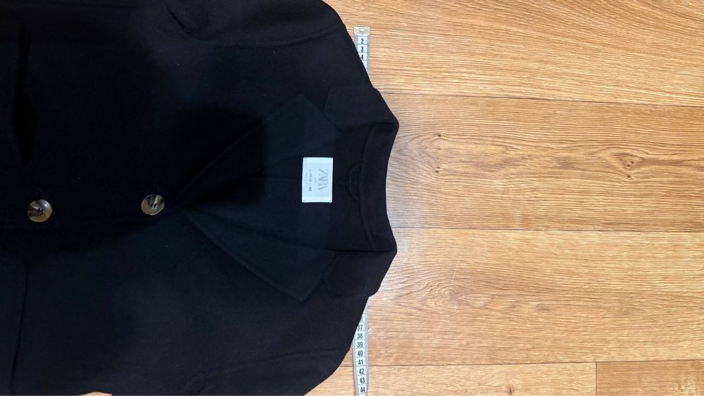 Пальто zara чорное