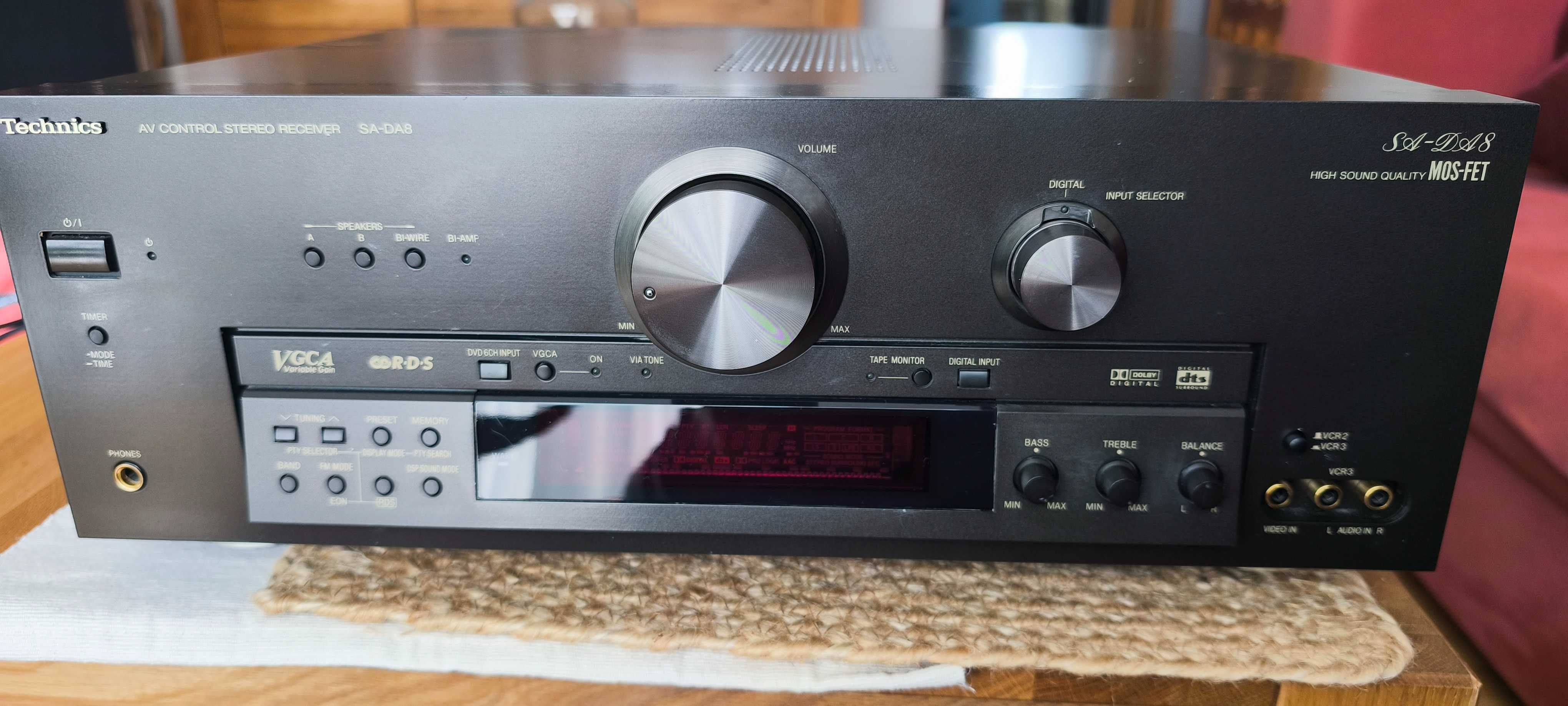 Amplituner Technics SA-DA8 z pilotem
