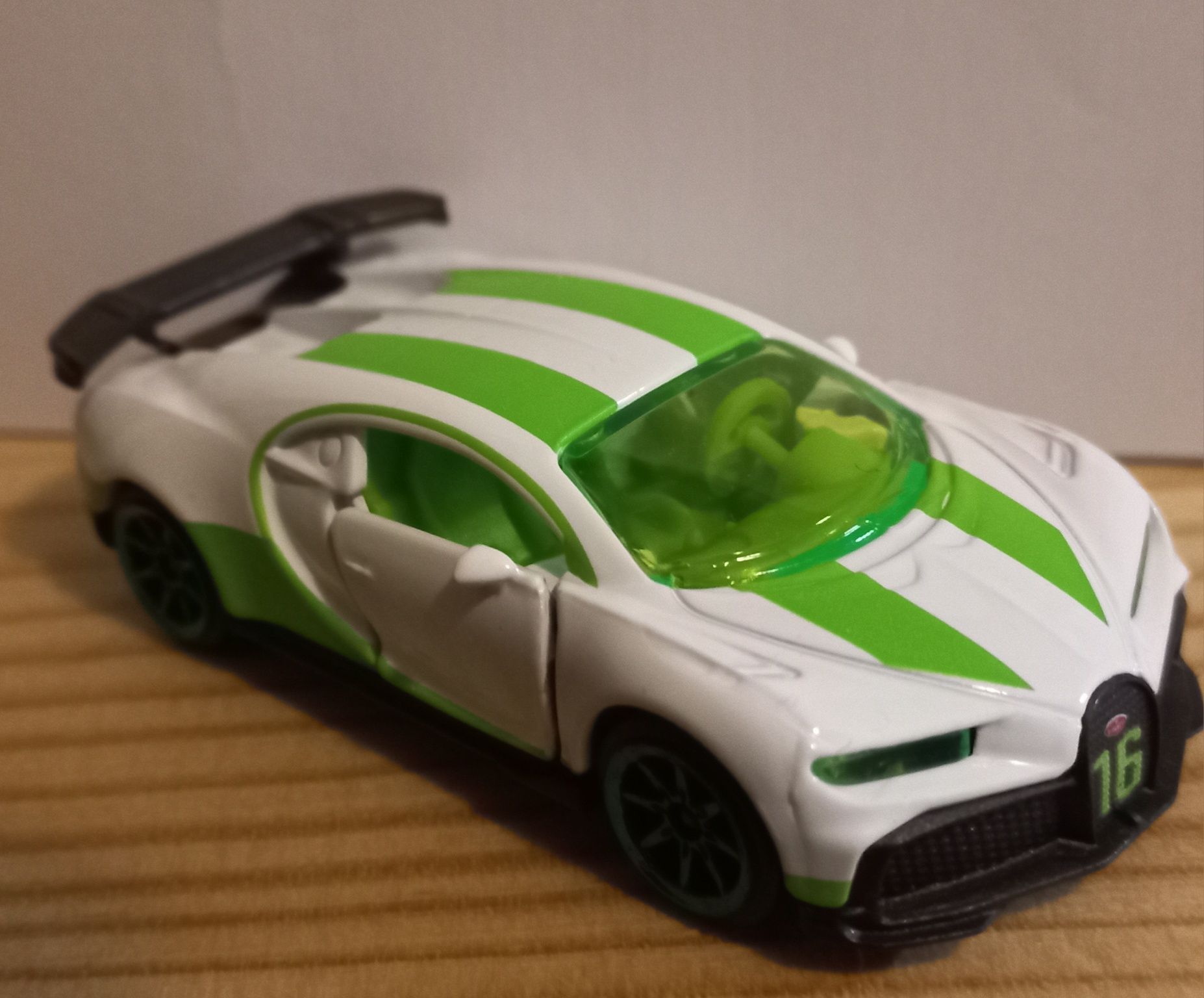 Vendo Majorette Exclusive bugatti camaro nissan