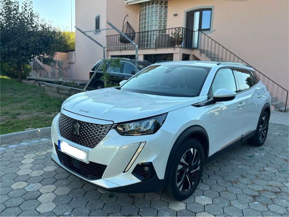 Peugeot E-2008 Allure
