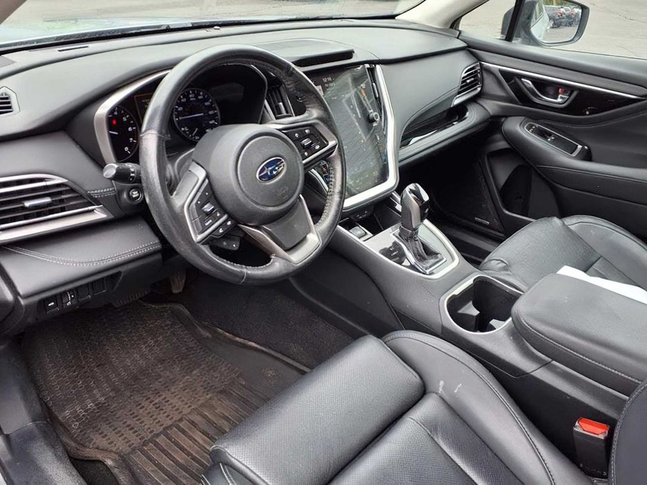 Subaru Legacy      2020