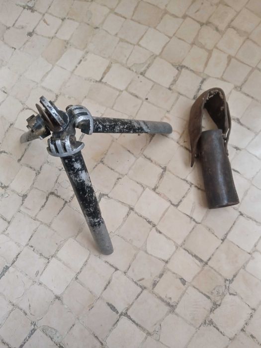 Tripé militar muito antigo