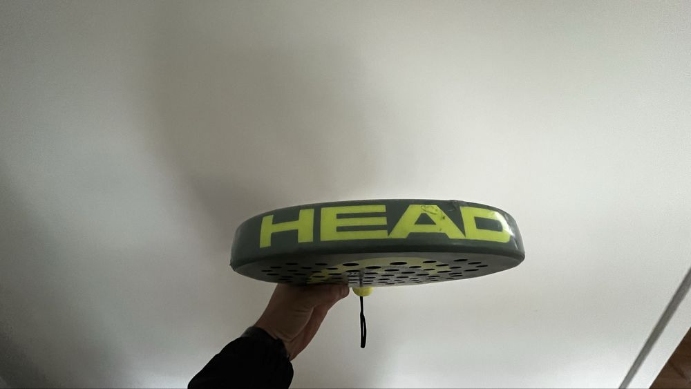 Raquete head extreme motion