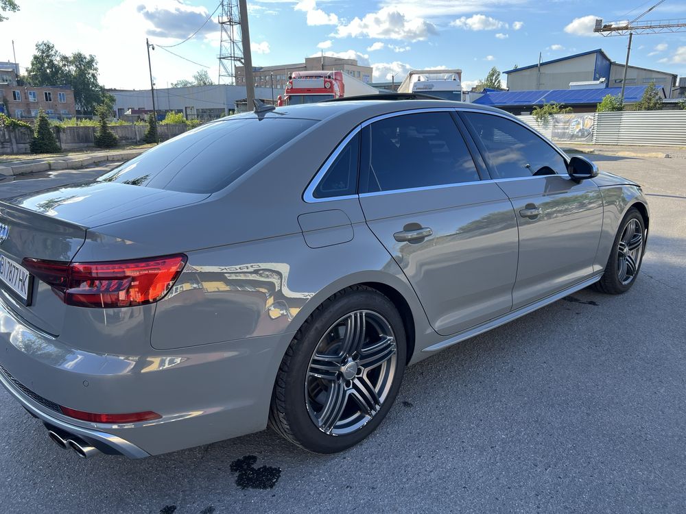 Ауді S4 B9 3.0 TFSI