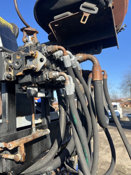 Лісовий кран маніпулятор Jonsered 100z грейфер   Loglift Penz Epsilon