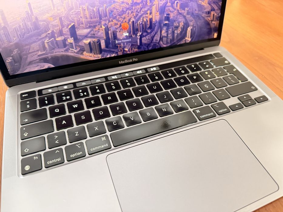 Macbook Pro 13” M1 (2020)
