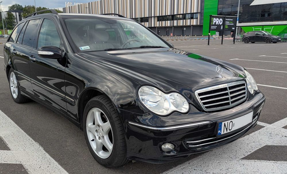 Mercedes W203 C180 Automat LPG 1.8 Kompressor 143 KM 235 tys. hak 2005