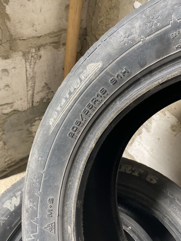 Лот 4 покришки Dunlop / Bridgestone Blizzak 205/55/16 гума літня зимня
