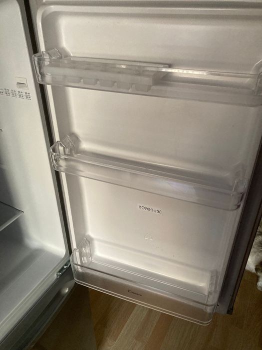 Lodówka Candy CFM 143cm srebrna