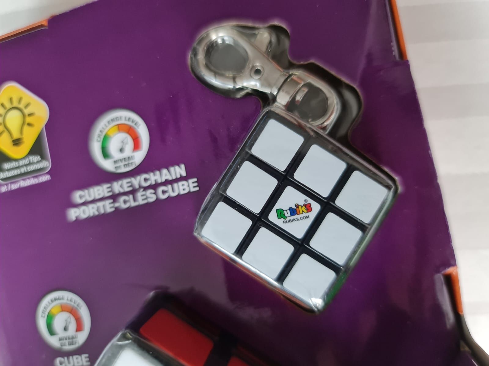 Zestaw kostek Rubiks.