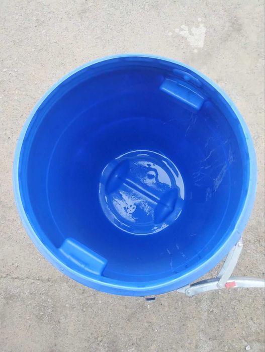 Бочка пластикова 60л ХАРЧОВА б/в (бак, ємність, тара)