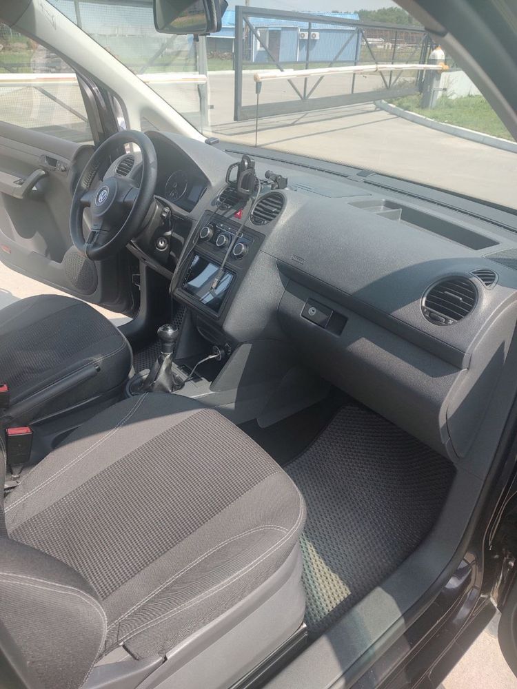 Продаж авто Фольцваген Caddy 1.6 TDI