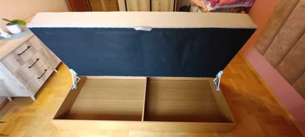 Łóżko 90x200 z materacem – bardzo dobry stan