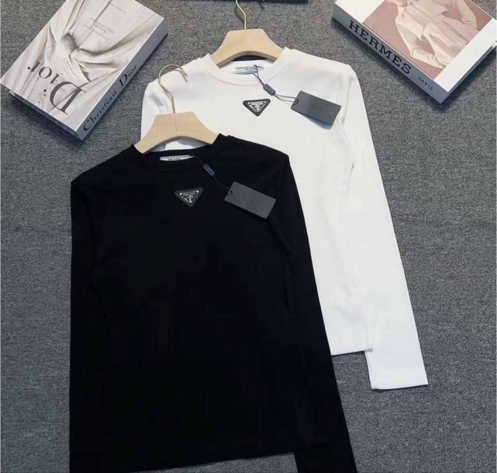 Лонглслів кофта в рубчик білий чорний Прада Prada Xs S M L