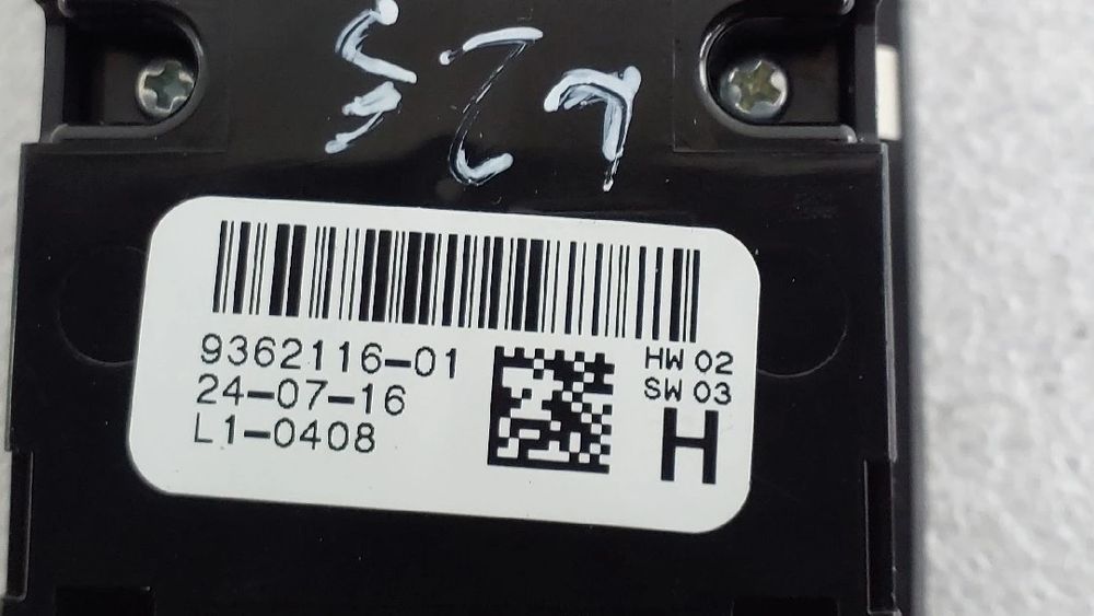 Comando / botão / interruptor vidros frente esquerdo BMW X1 (F48)