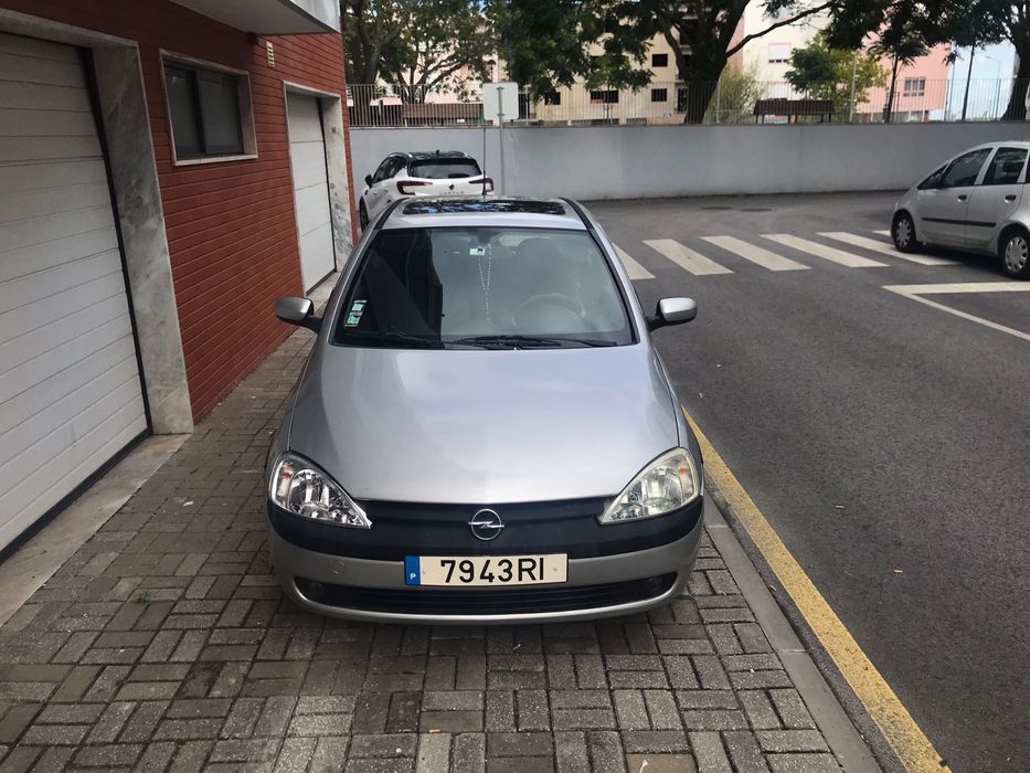 Opel Corsa C 1.7 DTI Ano 2001