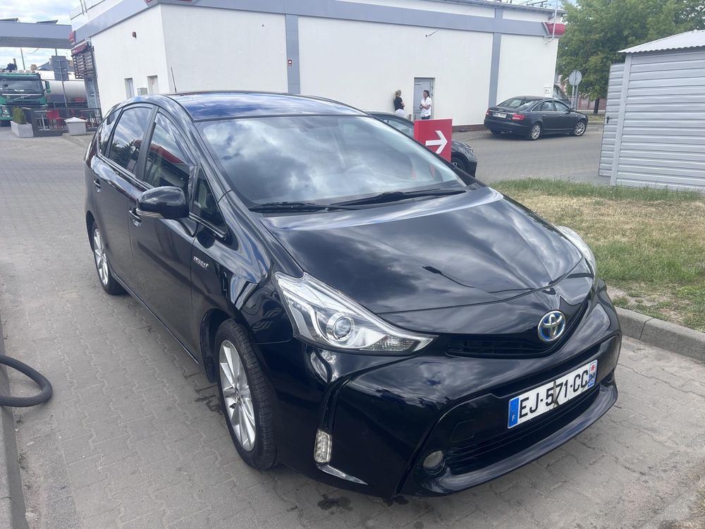 Toyota Prius plus Panorama pól skóry