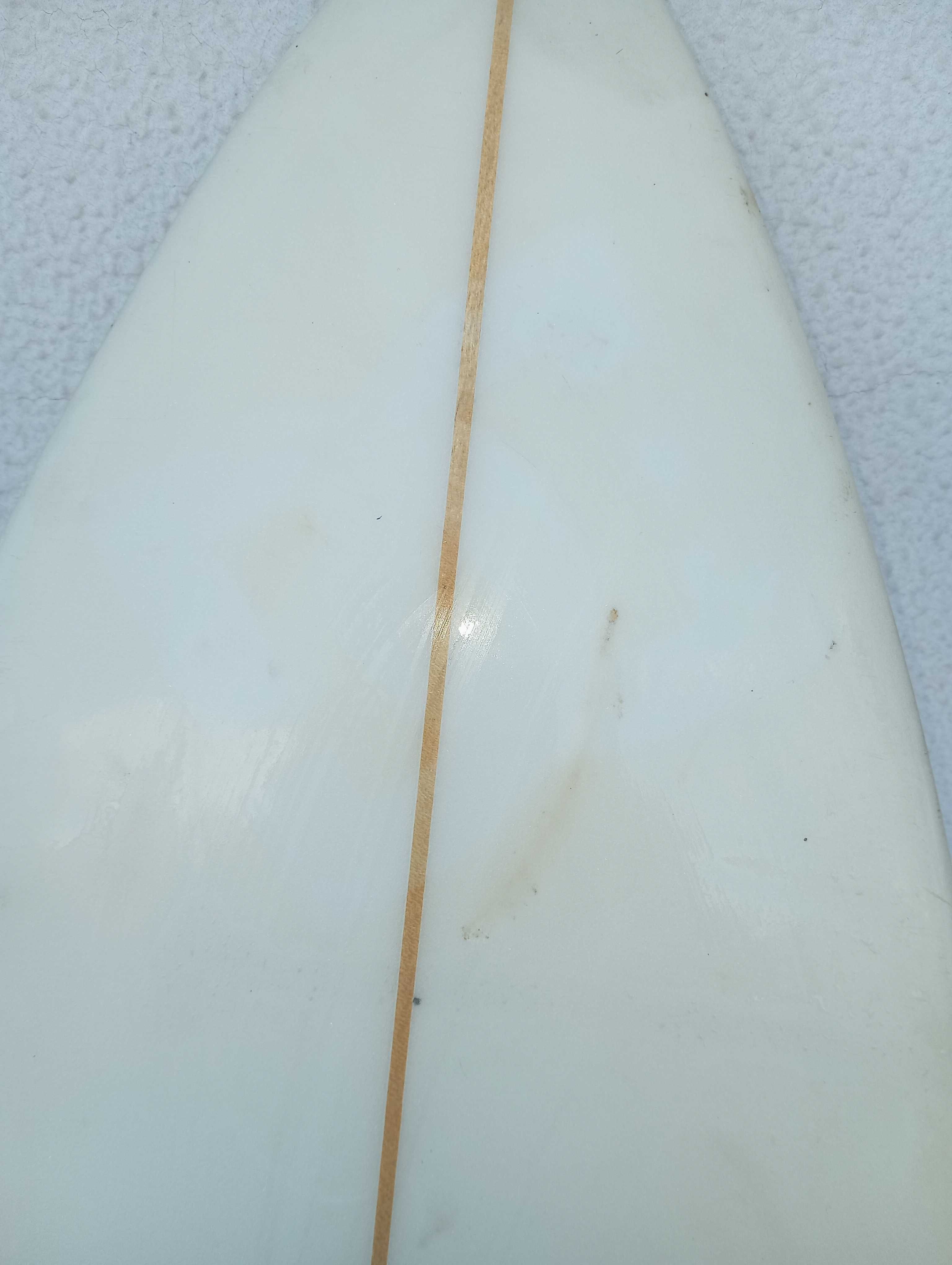 Prancha de surf em segunda mão