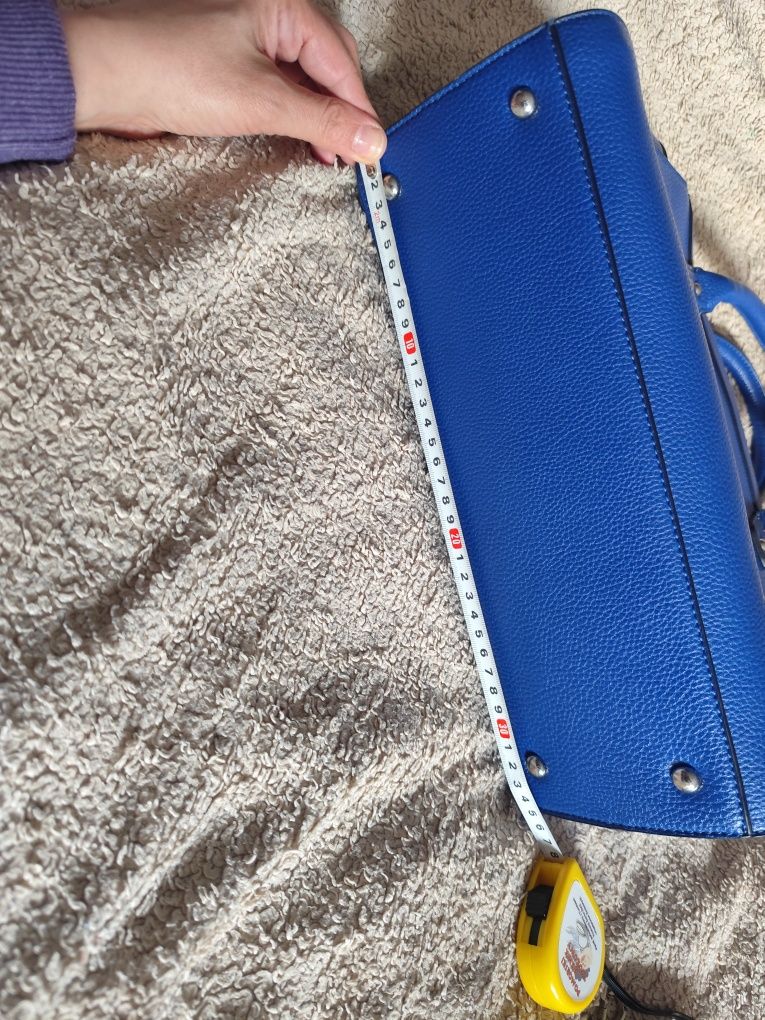 Bardzo fajna chabrowa torba damska