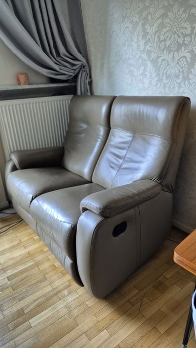 Vinotti kanapy skórzana 2 os. z funkcja relax beżowa - szara