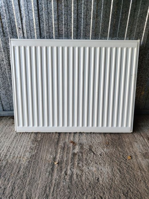 Grzejnik 80x60X 6 cm  jedno płytowy