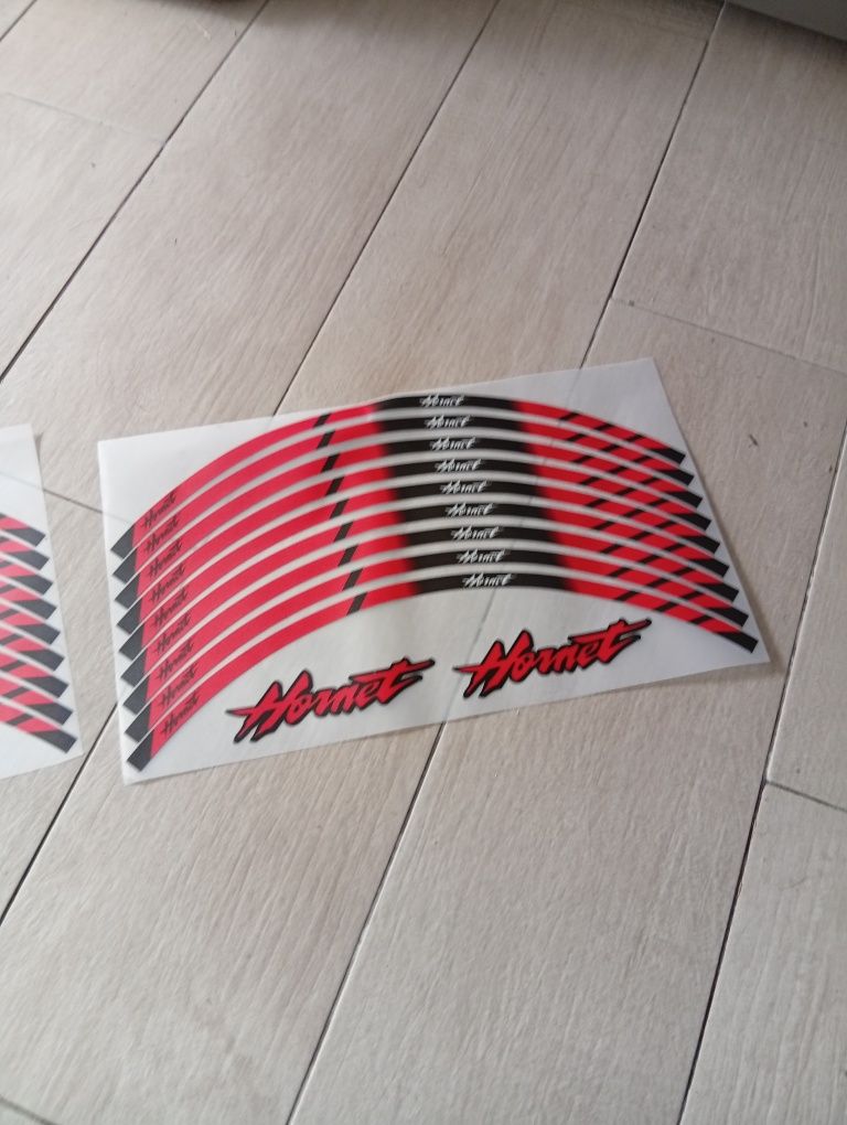 Autocolantes para rodas hornet
