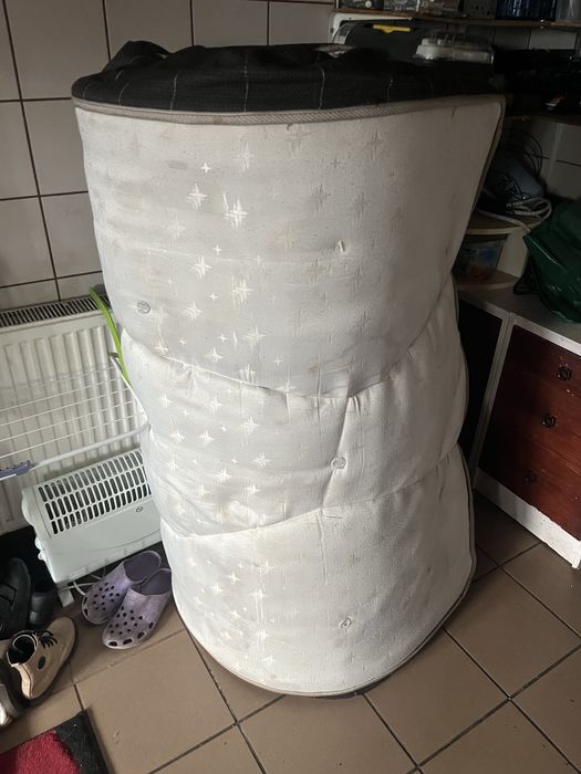 Materac używany 160 x 200 cm