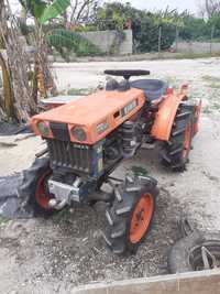 Trator kubota b6000