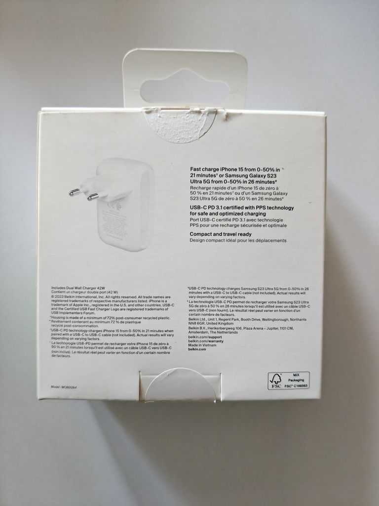 Ładowarka Belkin DuoCharge 42 W + ładowarka indukcyjna / jak nowe