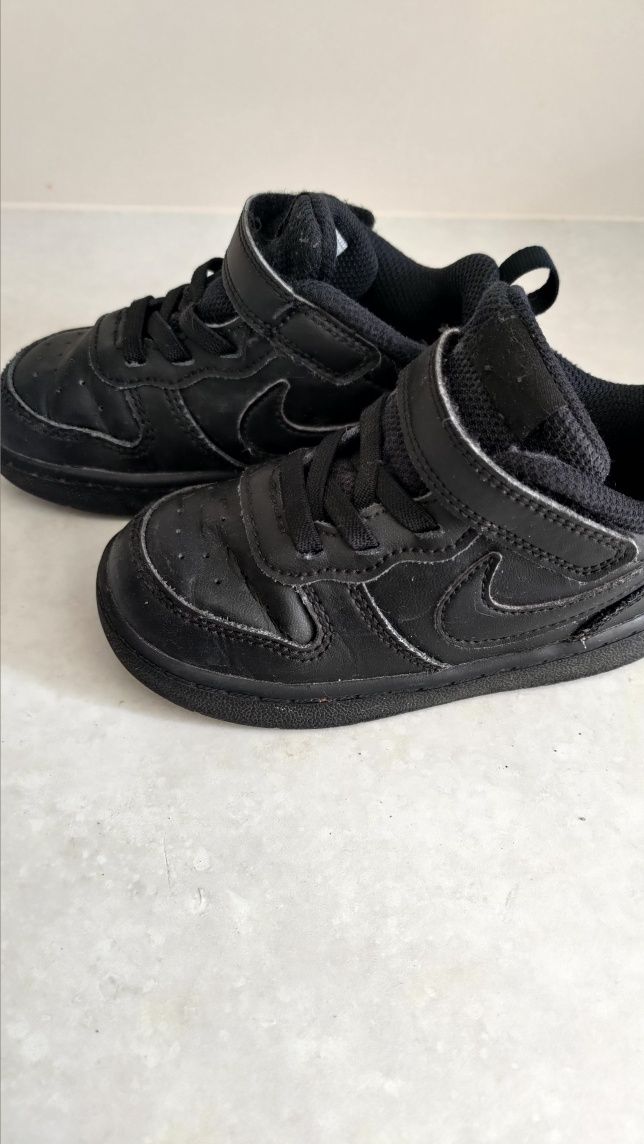 Buciki adidasy Nike rozmiar 25 wkładka 14cm