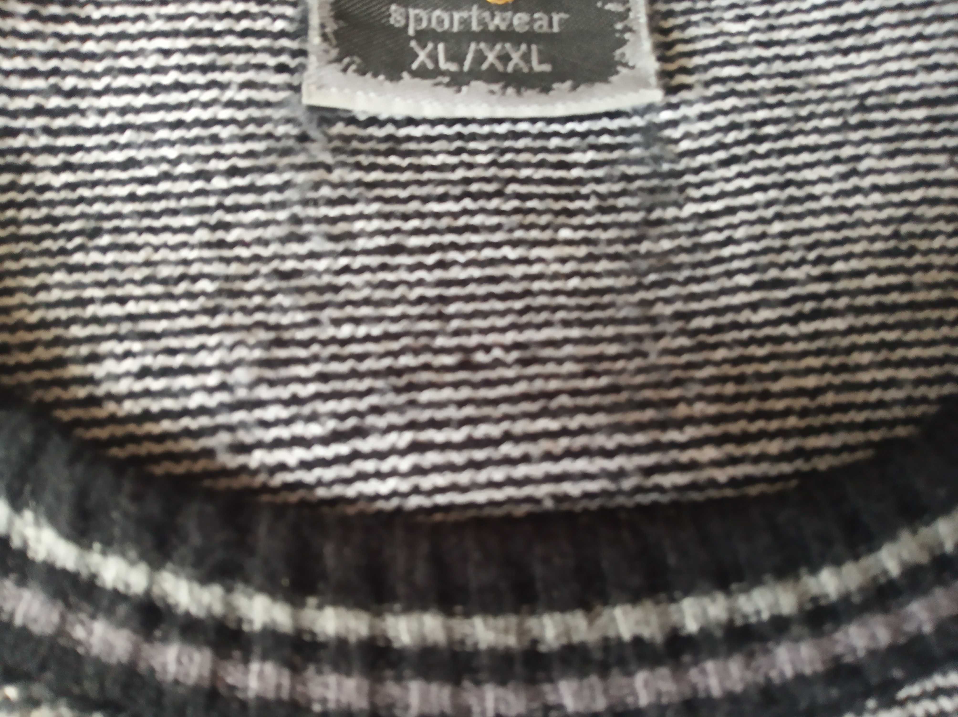 Продам свитер большого размера (XXL-XXXL)